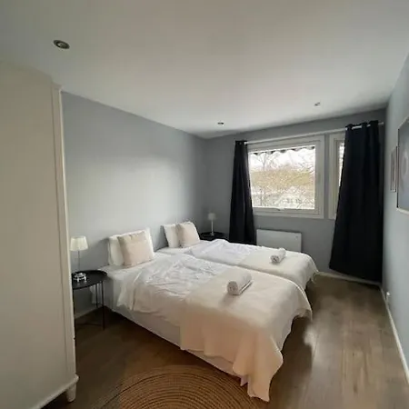 펜션 Platinum House - Centrally Located With Facilities